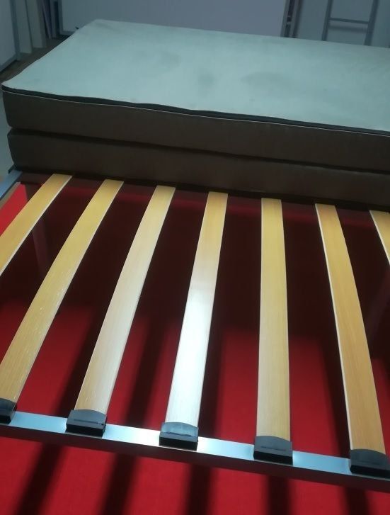 CON SOMIER SEMI ABIERTA